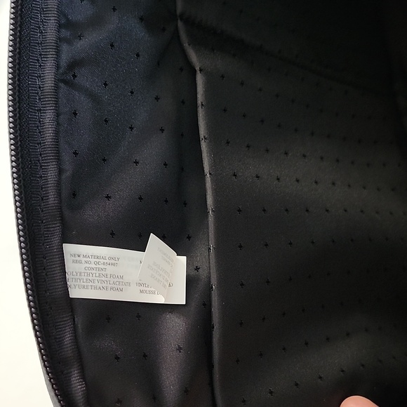 NWOT Incase Compact Sleeve for 13in MacBook - Picture 5 of 14